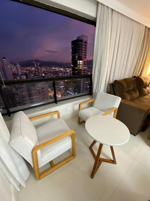 Apartamento No Centro, Com Vista Mar E Cristo Luz Balneario Camboriu Exterior photo